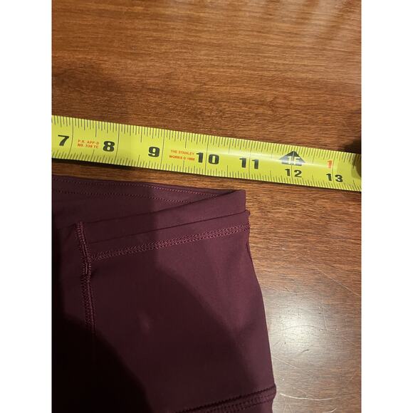 Lululemon Leggings Size 4 Burgundy Cropped Yoga Workout Running - Picture 5 of 7